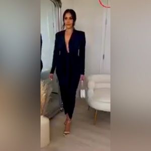 Black dress long with opening on the front Large